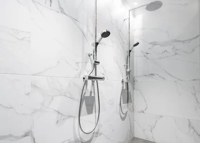 Oru Villa, Luxury 3 Bedroom Apartment, Sauna, *